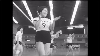 1970年 昭和45年 ママさんバレー quotVolleyball for Housewivesquot [upl. by Edny]