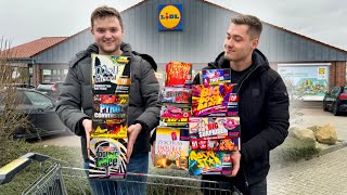 VUURWERK SHOPPEN IN DUITSLAND [upl. by Ardnohs]